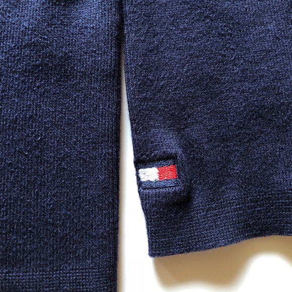 90s Vintage Tommy Hilfiger Navy Logo Sweater - Picture 7 of 8